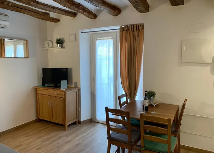 Apartment Impro